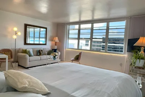 100 Lincoln Rd # 1231, Miami Beach FL 33139