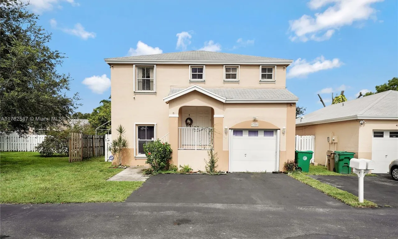 4200 SW 72nd Way # 4200, Davie FL 33314