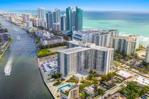 3800 S Ocean Dr # 1810, Hollywood FL 33019