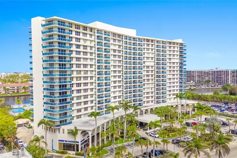 3800 S Ocean Dr # 1810, Hollywood FL 33019