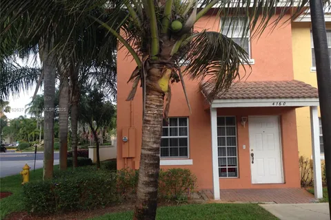 4160 NW 67th Ter, Lauderhill FL 33319