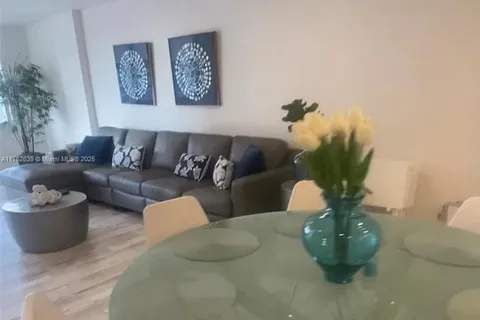 3725 S Ocean Dr # 924, Hollywood FL 33019