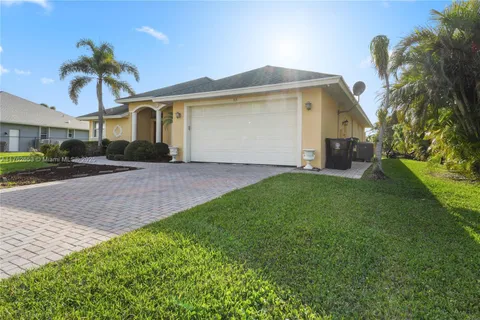 315 SE Fisk Rd, Port St. Lucie FL 34984