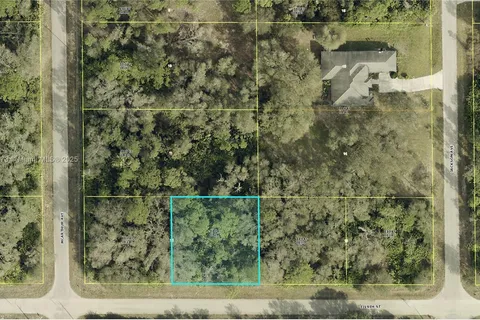 2803 E 19th St, Lehigh Acres FL 33972