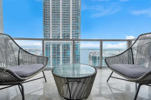 1060 Brickell Ave # 4303, Miami FL 33131