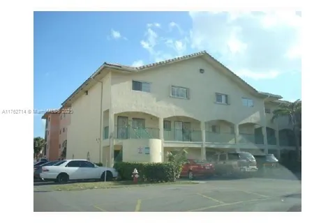 8851 NW 119th St # 6201, Hialeah Gardens FL 33018