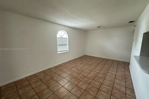 8851 NW 119th St # 6201, Hialeah Gardens FL 33018
