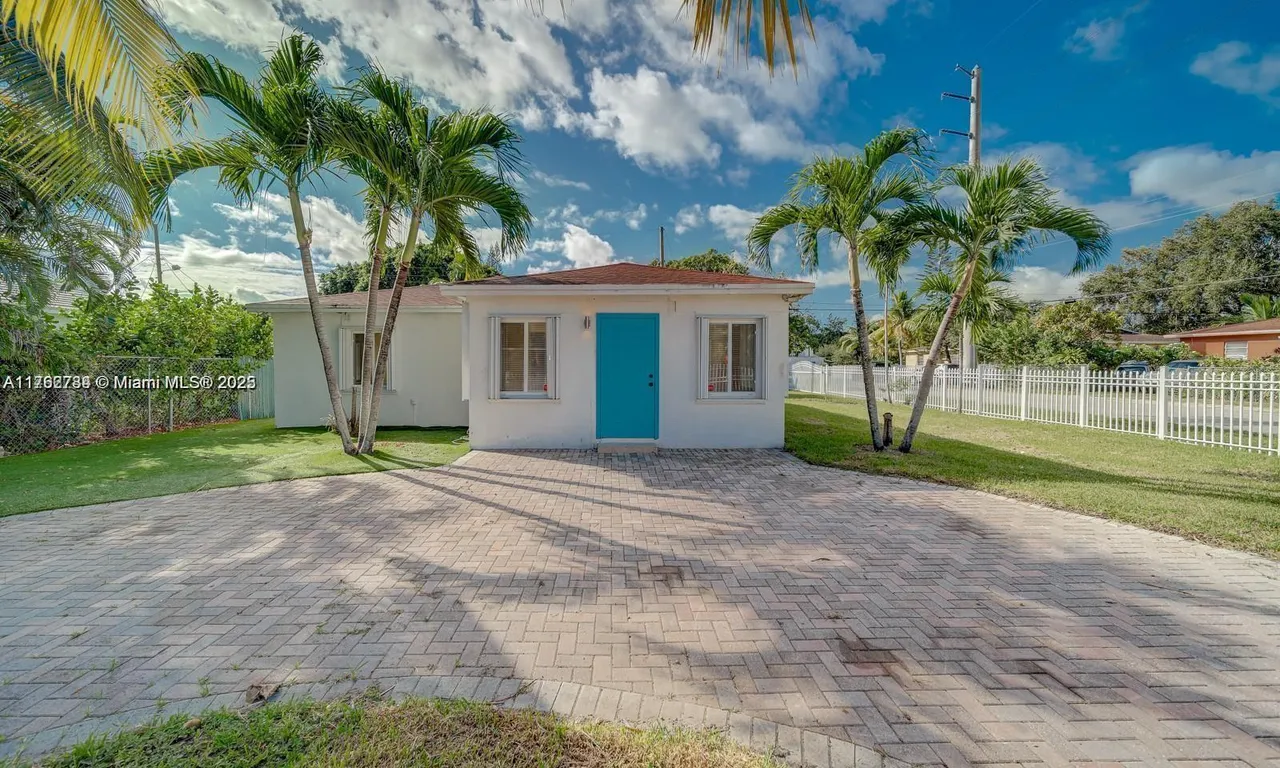 442 NW 100th St, Miami FL 33150
