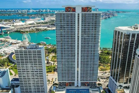 50 Biscayne Blvd # 2704, Miami FL 33132