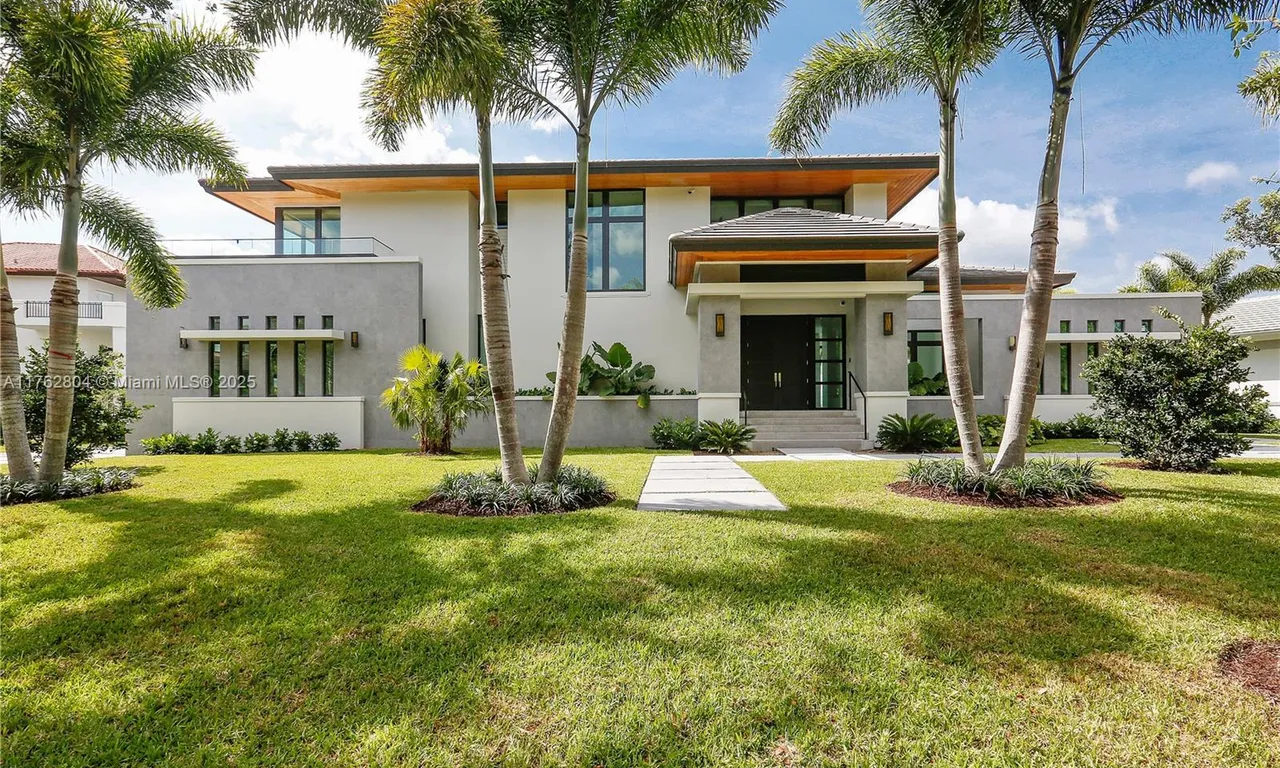 7015 Mira Flores Ave, Coral Gables FL 33143