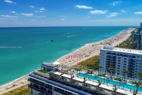 2301 Collins Ave # 529, Miami Beach FL 33139