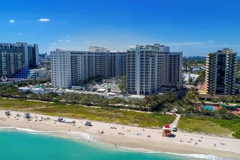 2301 Collins Ave # 529, Miami Beach FL 33139