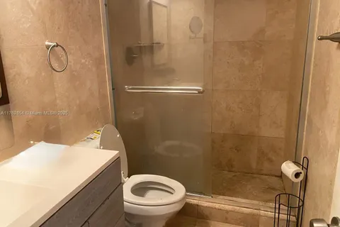 400 Kings Point Dr # 209, Sunny Isles Beach FL 33160