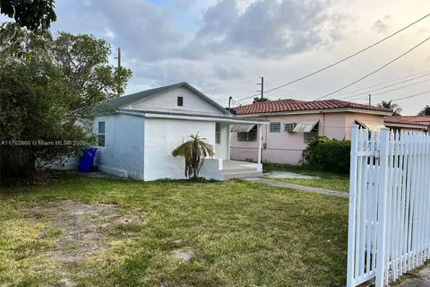 1220 NW 68th St, Miami FL 33147