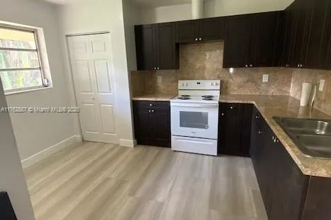 16010 NW 2nd Ave, Miami FL 33169