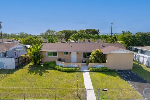 20420 SW 116th Rd, Miami FL 33189