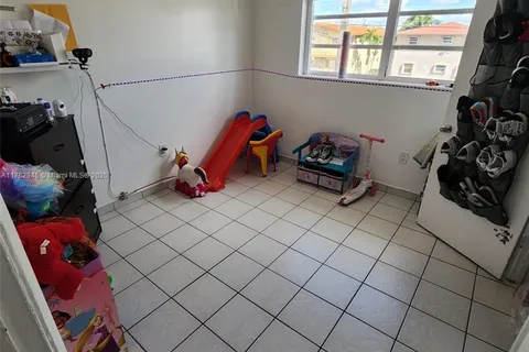 654 W 29th St # 6, Hialeah FL 33012