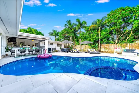1574 NE 38th St # 0, Oakland Park FL 33334