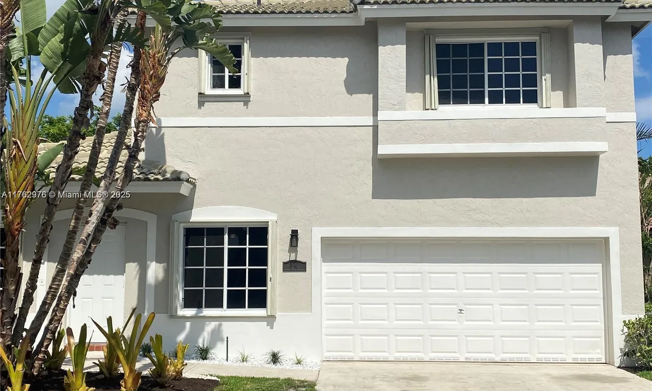 130 Palm Desert Ln, Pompano Beach FL 33069