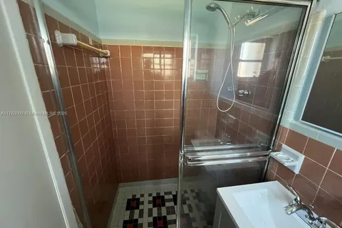 590 NE 157th Ter, Miami FL 33162