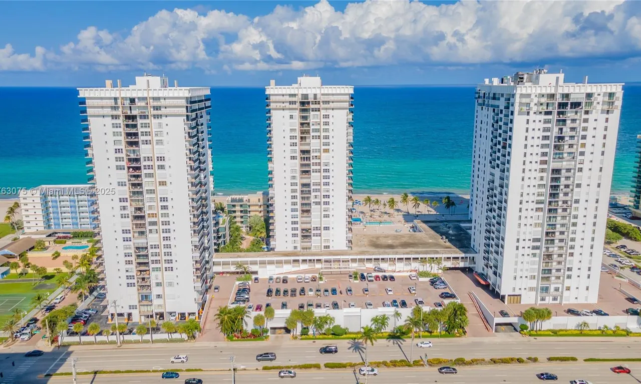 2201 S Ocean Dr # 1106, Hollywood FL 33019