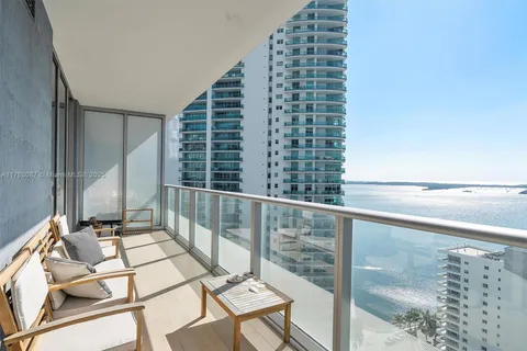 1300 Brickell Bay Dr # 2404, Miami FL 33131