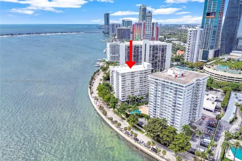 1430 Brickell Bay Dr # 1105, Miami FL 33131