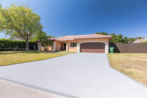 21444 SW 128th Pl, Miami FL 33177