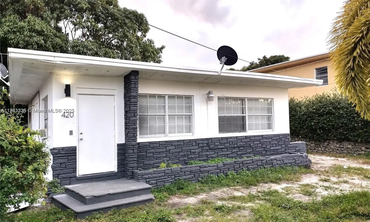 420 NW 59th Ter # 420, Miami FL 33127