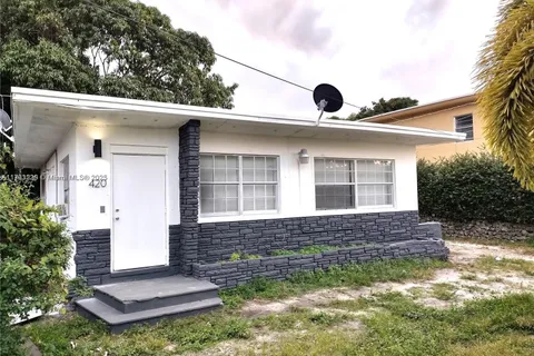 420 NW 59th Ter # 420, Miami FL 33127