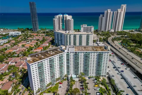 19380 Collins Ave # 901, Sunny Isles Beach FL 33160