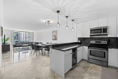 19380 Collins Ave # 901, Sunny Isles Beach FL 33160