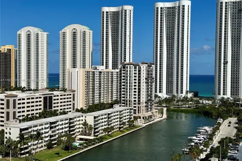 500 Bayview Dr # 1725, Sunny Isles Beach FL 33160