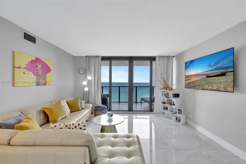 2301 S Ocean Dr # 803, Hollywood FL 33019