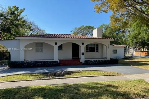 2484 SW 24th Ter, Miami FL 33145