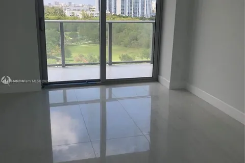 16385 Biscayne Blvd # 1001, North Miami Beach FL 33160