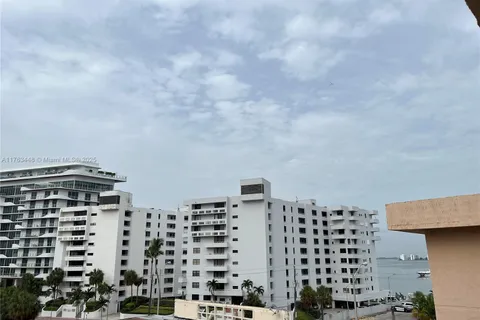 6880 Abbott Ave # 508, Miami Beach FL 33141