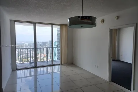 1750 N Bayshore Dr # 5111, Miami FL 33132