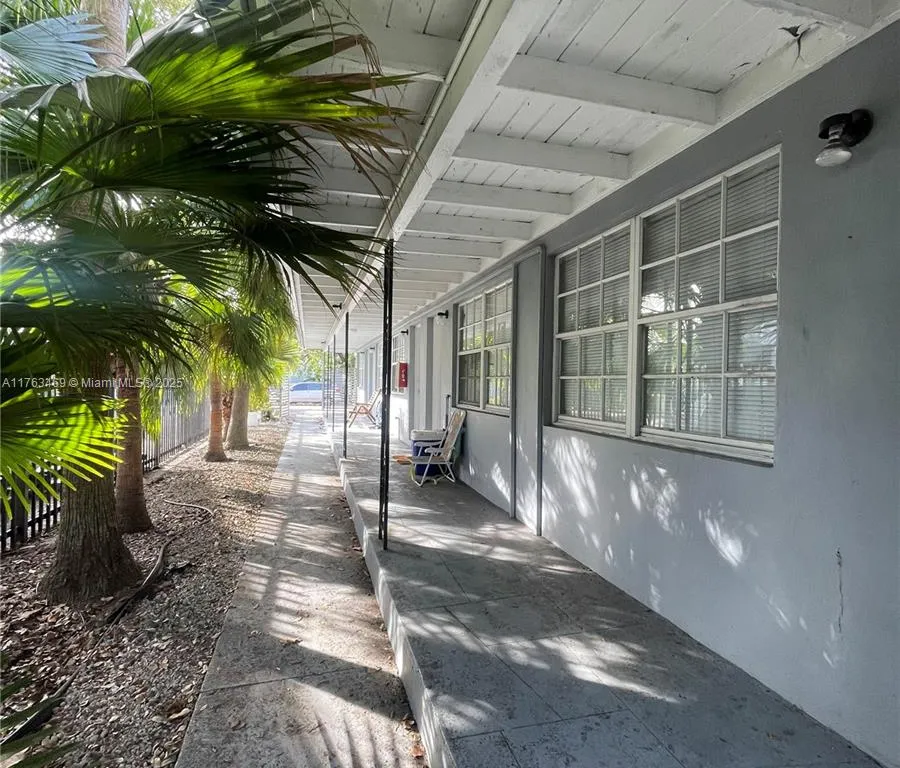 551 NE 61st St # 5, Miami FL 33137