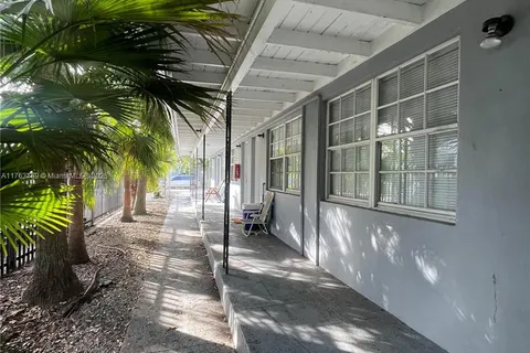 551 NE 61st St # 5, Miami FL 33137