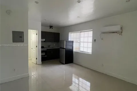 551 NE 61st St # 5, Miami FL 33137
