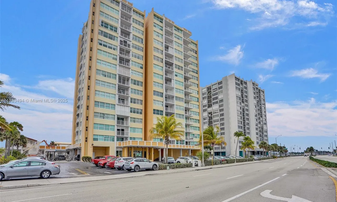 1410 S Ocean Dr # 1102, Hollywood FL 33019