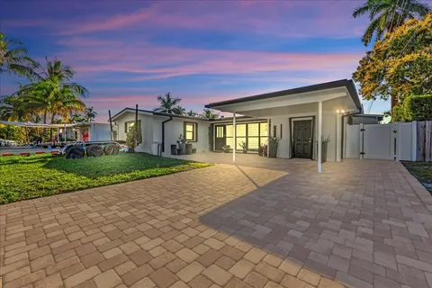 2437 Flamingo Ln, Fort Lauderdale FL 33312