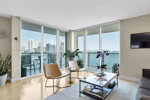 1155 Brickell Bay Dr # 710, Miami FL 33131