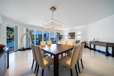 7000 Island Blvd # 206, Aventura FL 33160