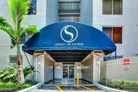 1720 NW N River Dr # 411, Miami FL 33125