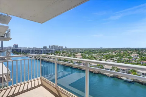 1600 S Ocean Dr # 15B, Hollywood FL 33019