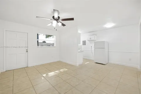 7130 W 11th Ct # 4, Hialeah FL 33014