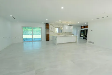 15710 SW 87th Ct, Palmetto Bay FL 33157