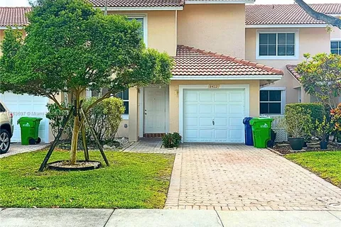 8422 NW 40th Ct # 8422, Sunrise FL 33351